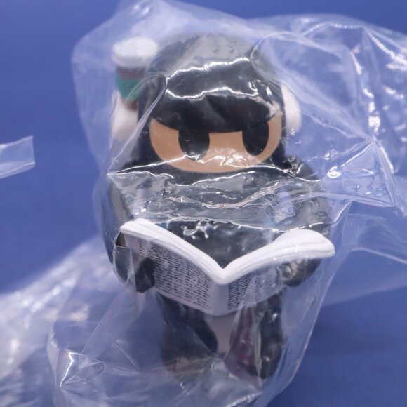 2x Paka Paka Toilet Ninja Figures by Funko - JOHN - Both Variants Pink & Black b - Picture 3 of 3